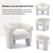 Three-Leg Chair + Three-Leg Chair + liqana