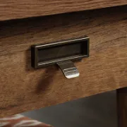 Wiqaar Desk + Classic Executive Desk + liqana